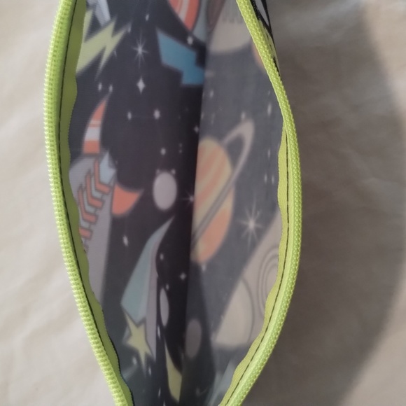Kids Book Bag Rocket & Planet Design Unknown Manufacturer NWOT never used - Picture 11 of 11